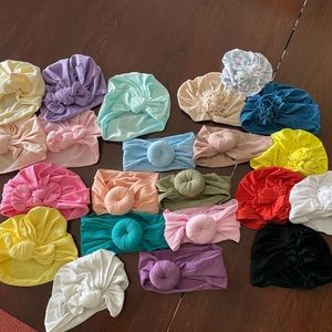 Lot of 22 baby head wraps and bows